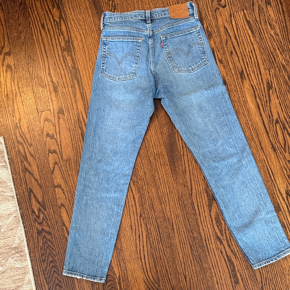 Levi's Light Blue Straight Leg Jeans - Picture 4 of 4